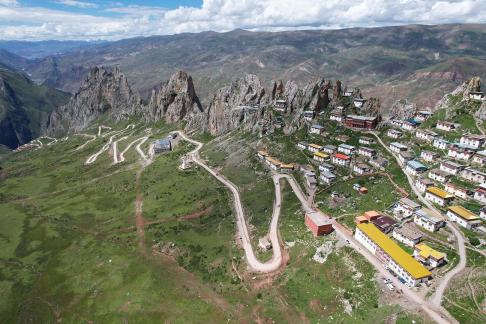 Colorful settlement 11