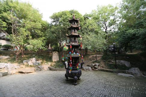 Incense burner colorful wishes