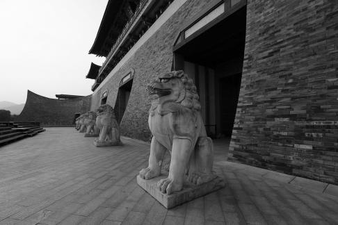 Visit the ancient city 44