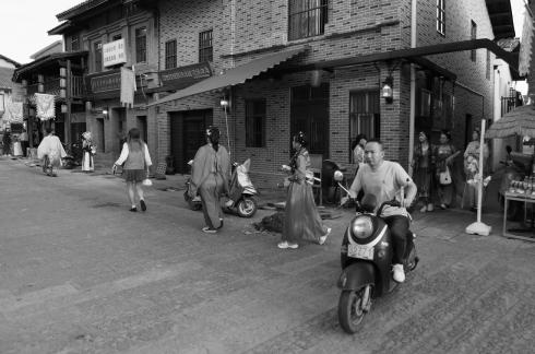 A glimpse of the market 17