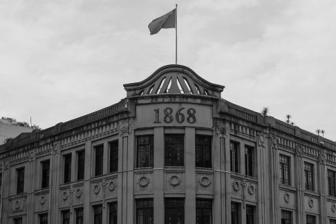 Gray toned floating growth 11