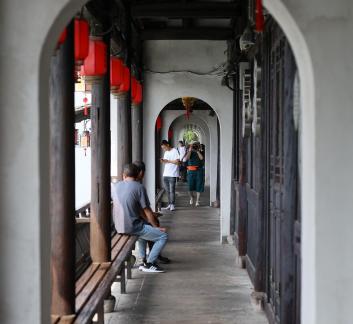 Time under the eaves 11