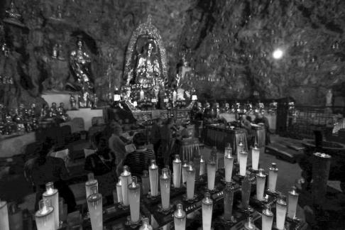 Buddha Cave Bright 5