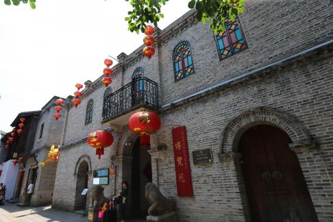 Watchman in front of the door 1