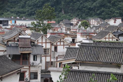 Yuncun layered eaves 2