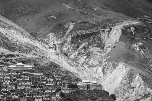 Mountain Dwelling Scene 27