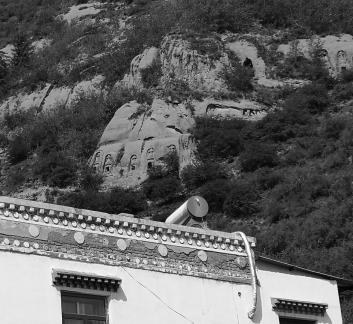 Horseshoe Thousand Buddha 30