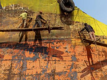 Repairing ship