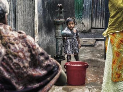 Kuril slum area in Dhaka 4