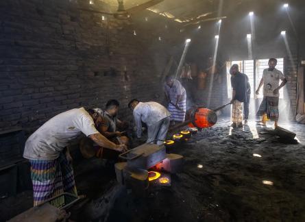 Dhaka shipbreaking yard 9