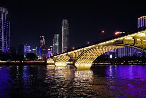 Night view of Xiangjiang River