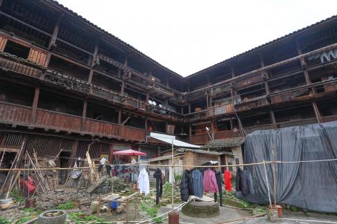 Earth house wooden building 4