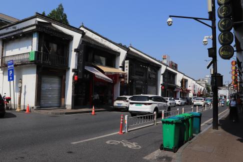 New events in the old alley 6