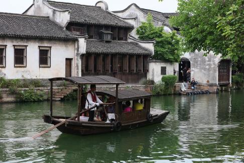 The sound of rowing in Jiangnan 28