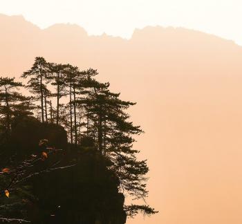 Between Yunshan Mountains 41