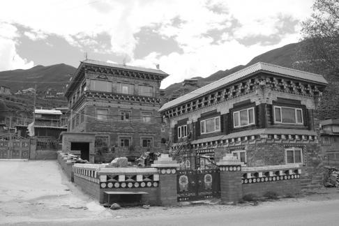 Tibetan houses 2