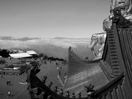 Jinding Buddhist Trail 2