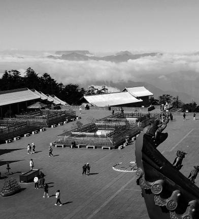 Jinding Buddhist Trail 3