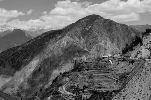 Scale of Mountains and Rivers 37