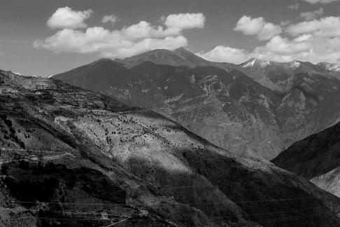 Scale of Mountains and Rivers 40