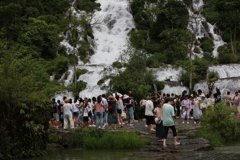 The Journey Along the Shuo River15