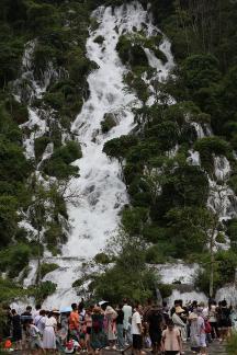 The Journey Along the Shuo River17