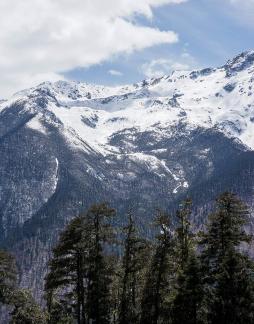 Snowy Peaks and Clear Clouds 7