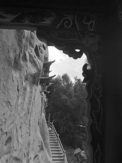 Horseshoe Thousand Buddha 48
