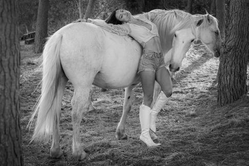 Vanessa and the horses 4