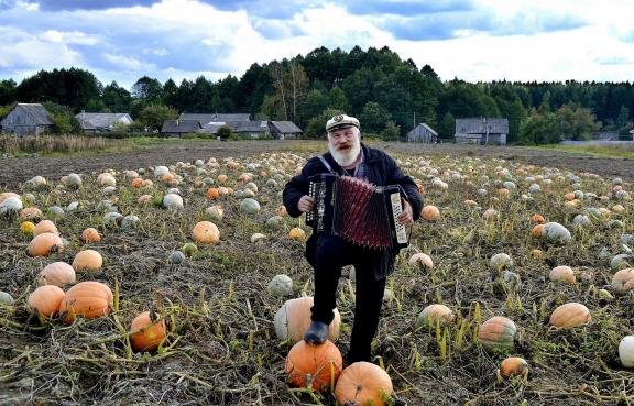 The jolly farmer