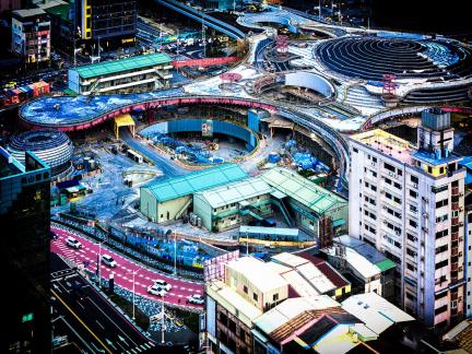 Kaohsiung Station under constructio