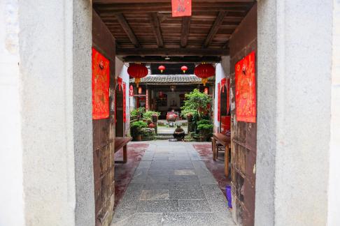 Hang lanterns high 2