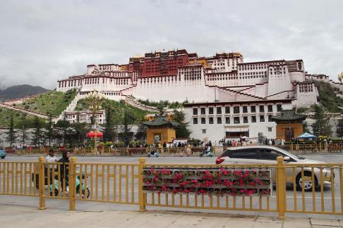 Take a photo in Xizang 27