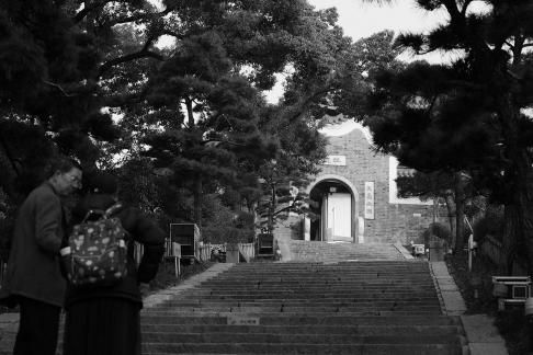 The eaves corner enters the sky 2