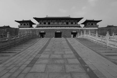 The ancient city shines brightly 6