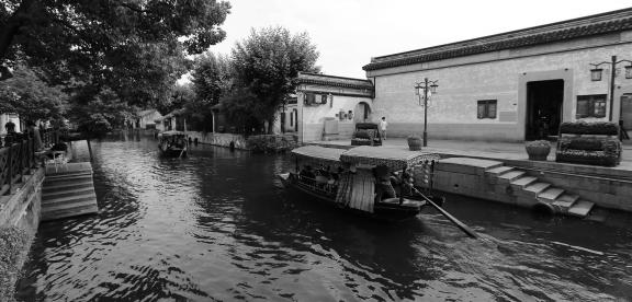Boating in the Water Lane 18