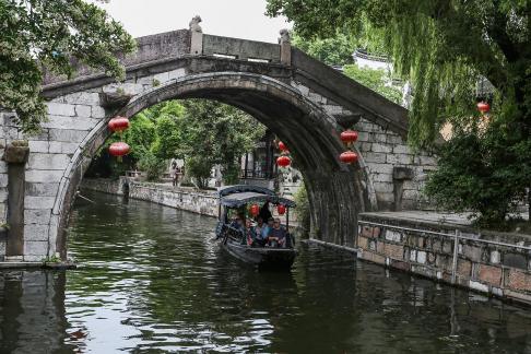 Boating in the Water Lane 25