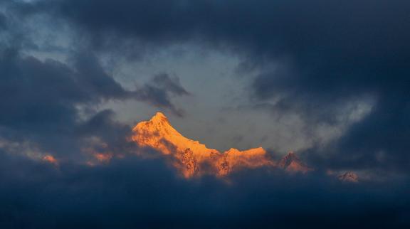 Xuefeng Cloud Shadow 4