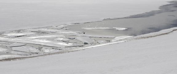 Snowy Lake scenery 38