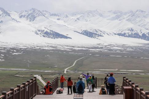 Mountain Trail Watching Snow 5