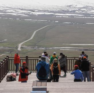 Mountain Trail Watching Snow 6