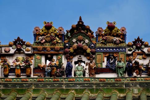 Hakka glazed roof ridge