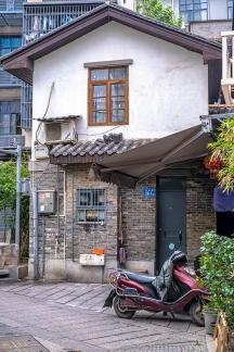 Urban life during festivals 27