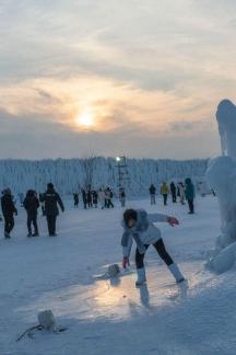 Enjoy the moment with snow