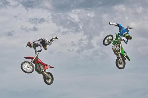 Dualling Freestyle