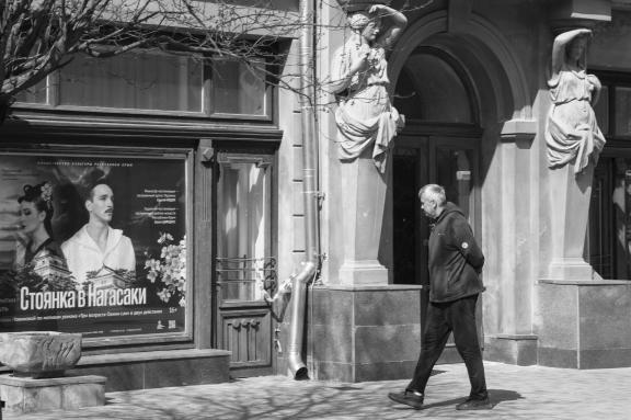 On the street-2