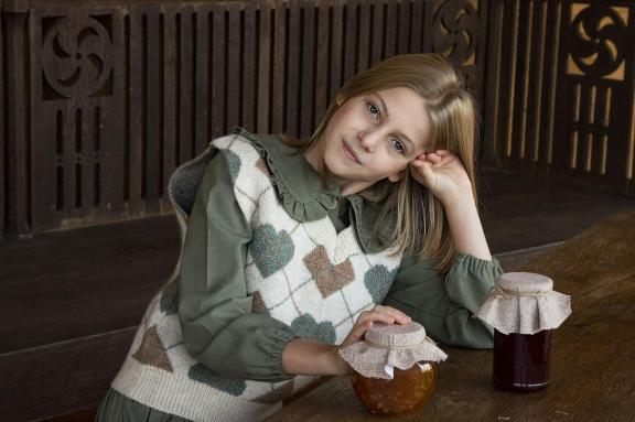 Girl with Jam-2