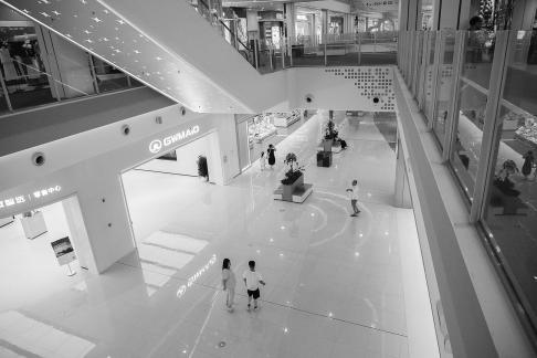 Shopping malls in big cities 31