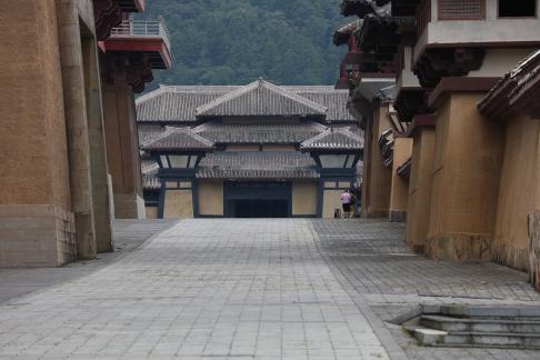 Qin and Han Palace Quets 27