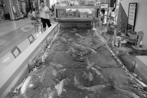 Strolling around the mall 61